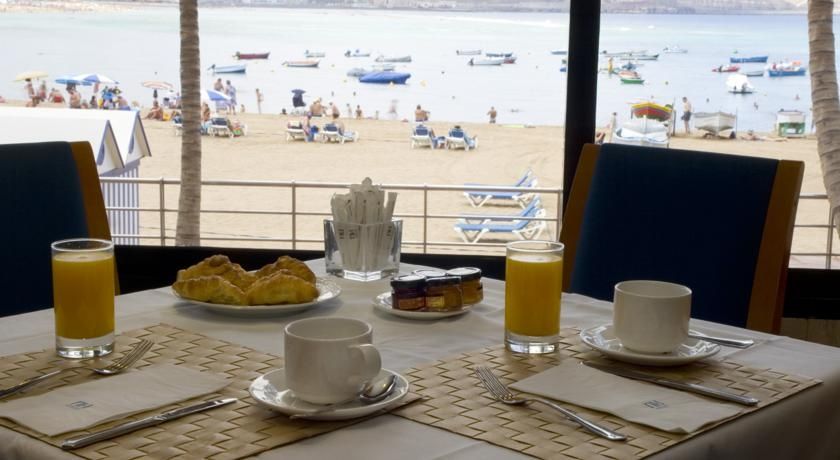 NH Las Palmas Playa las Canteras Exterior foto